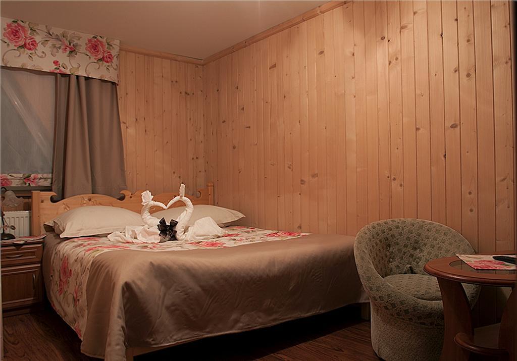 Bukowianski Dworek Bed and Breakfast Bukowina Tatrzańska Camera foto